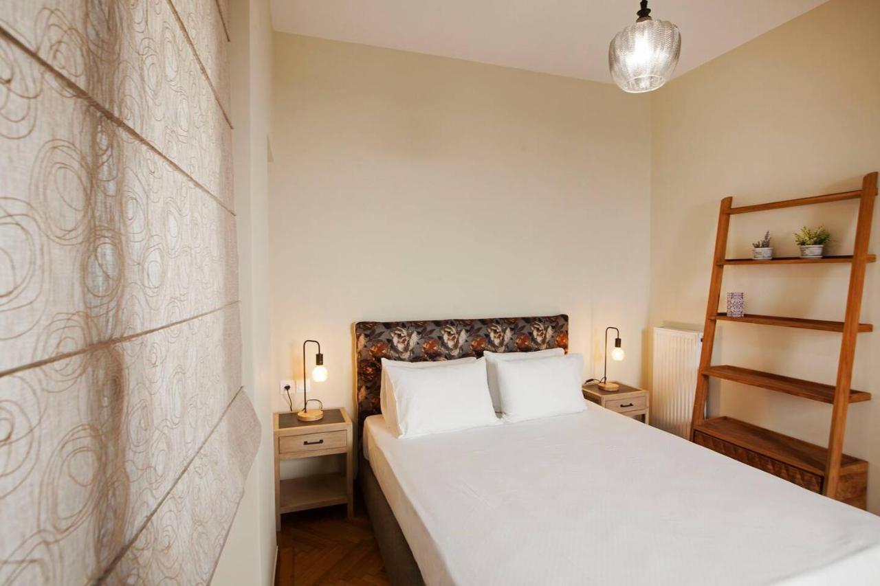 Pagrati Hilton Location Bentzi Family Suite 5 Atenas Exterior foto